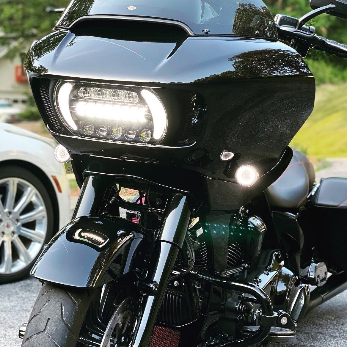 Eagle Lights LED Projection Headlight for Harley-Davidson® 2015 or Newer Road Glide with HALOS Vent Insert Light Combo Kit