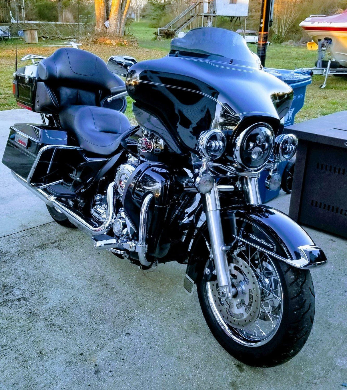 Eagle Lights 7" Round LED Headlight kit for Street Glide, Electra Glide and Harley-Davidson® Models with Radios