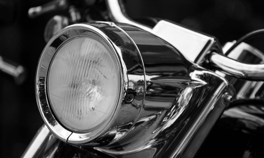 Halogen vs. LED Motorcycle Lights: What's the Difference?